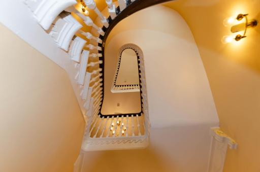 Admiral House - Housity