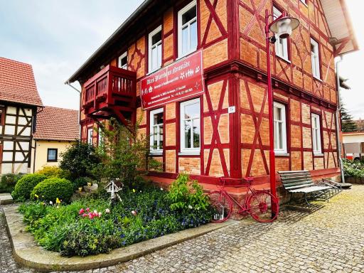 Altes Pfarrhaus Neustädt - Housity