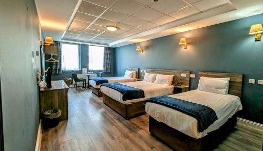 Inn On The Coast - Housity