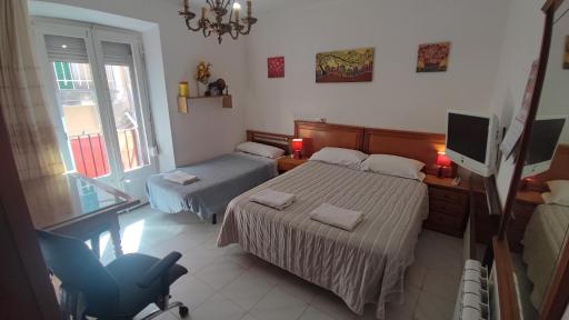 Apartment & Rooms Constantí - Housity
