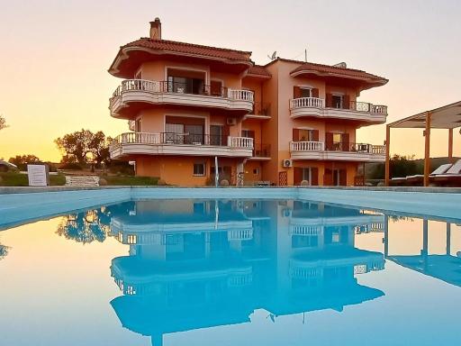 Foinikounta view - Housity