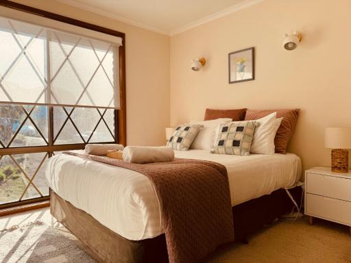 Cheerful 3 bedrooms home with Sea View - Housity