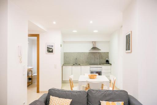 Ca lEudald 1 Descubre Besalú en familia - Housity