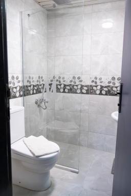 Mustis Royal Plaza Hotel - Housity