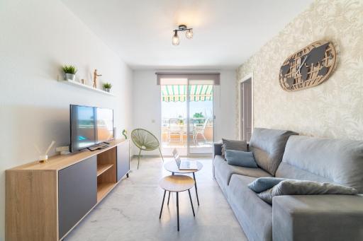 TrendyHomes Puerto - Vistas al mar, parking incluido, playa a un paso - Housity