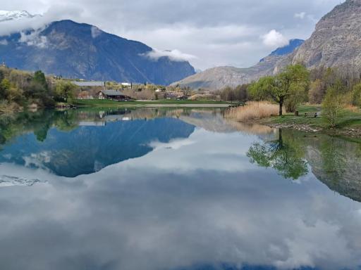 VILLARGONDRAN, les magnifiques cols de MAURIENNE garage motos, vélos - Housity