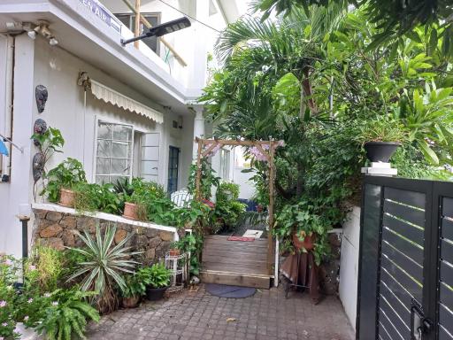 Open Air Café & Apartments - Housity