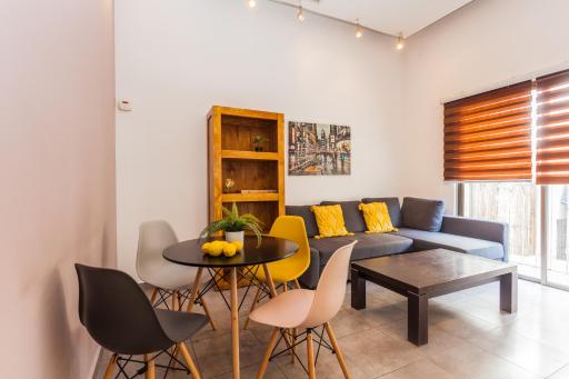 Miraks Ge'ula - Housity