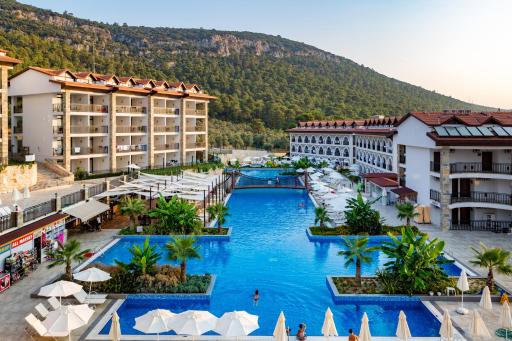 Ramada Resort by Wyndham Akbuk - All Inclusive - Housity