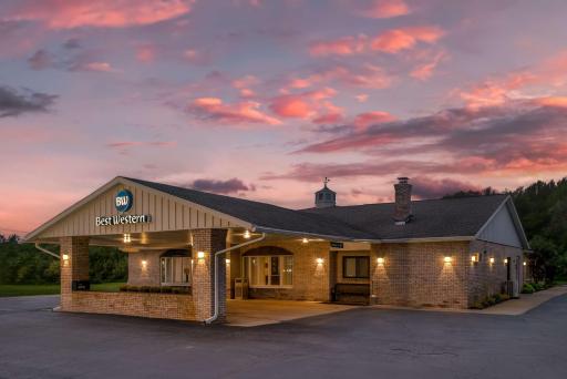 Best Western of Hartland - Housity