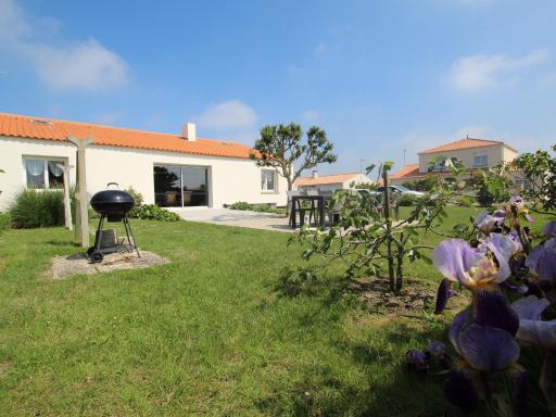 Maison indépendante avec jardin et BBQ, 3 chambres, proche des oiseaux du Marais - FR-1-426-95 - Housity