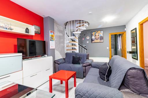 RentitSpain Apartamento Aguamarina con Hermoso Balcón - Housity