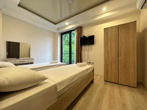 Sea View Hotel Suites - Housity
