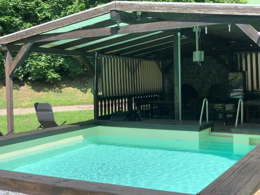 Villa mit Pool und Grillplatz in Regensburg - Housity