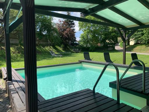 Villa mit Pool und Grillplatz in Regensburg - Housity