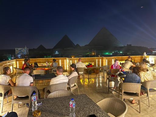 Queen Isis pyramids view - Housity