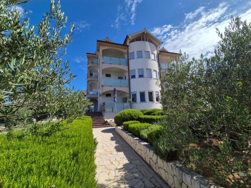 Apartments Home & Garden Lavanda - Housity