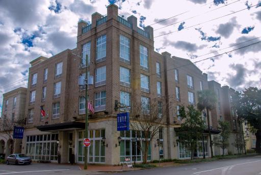 TRYP by Wyndham Savannah - Housity