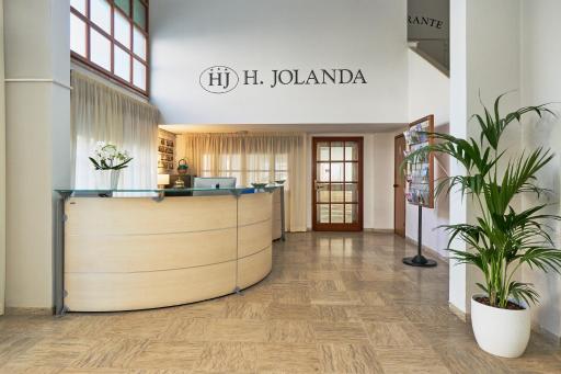 HOTEL JOLANDA - Housity