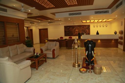 Hotel Savera Park - Housity