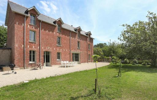 Stunning Home In Le Minihic-Sur-Rance With Wifi - Housity