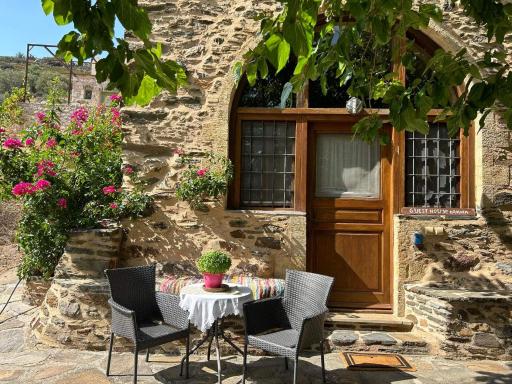 GuesthouseKamara - Housity