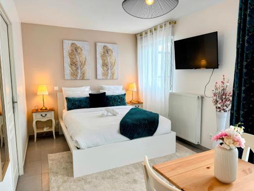 Studio Hôtel - Lit King Size - Parking - Wifi - Housity