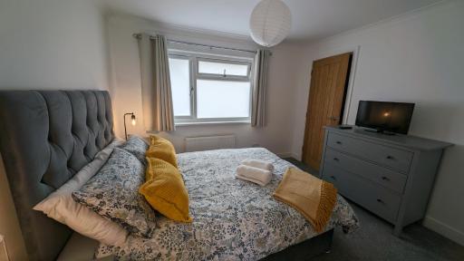 Chy Lowen Private rooms with kitchen, dining room and garden access close to Eden Project & beaches - Housity