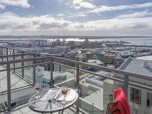 Best Views -Stunning HERITAGE-Pool,Gym - Housity