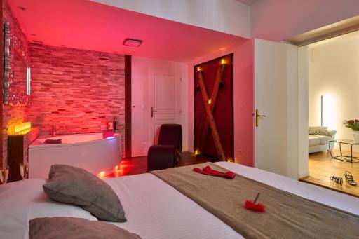 Le DONJON DIONYSOS - Love Room - Housity