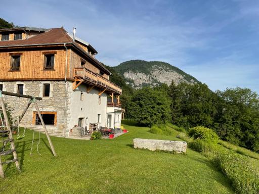Gite Leyetaz - Housity