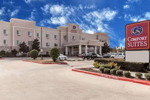 Comfort Suites Houston IAH Airport - Beltway 8 - Housity
