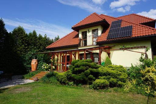 Comfortable house with garden - Housity