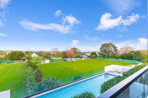 Lovely Bright Apartment - Central Takapuna! - Housity