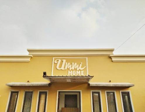 Ummi Home Syariah Mitra RedDoorz - Housity