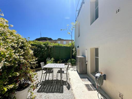 Appartement spacieux et moderne avec un extérieur - Housity