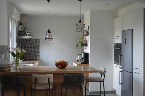 Maison de plain-pied avec jardin à St Méen-le-Grand - Housity