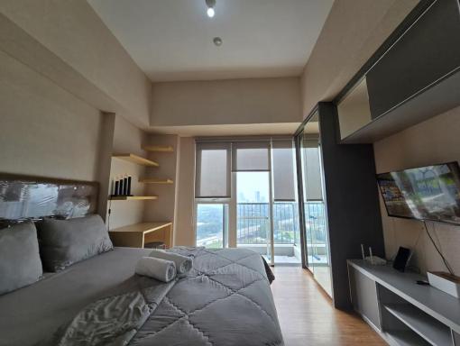 Apt Casa De Parco Studio Tema Gray With Wifi, Pool and Netflix - Housity