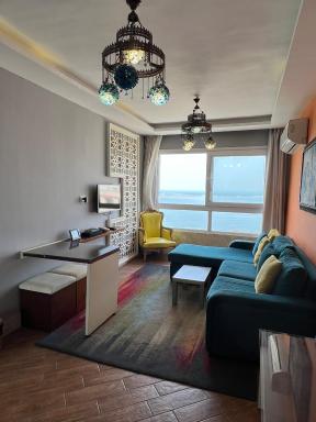Downtown Sea View Suites - Housity