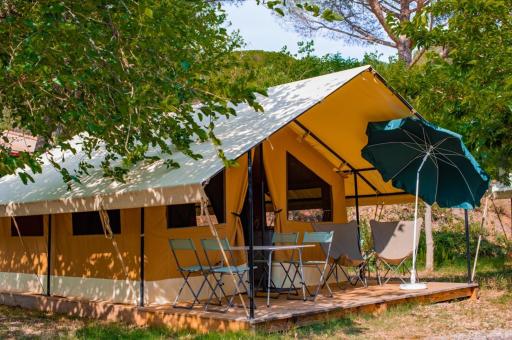 Camping Onlycamp de Besançon - Housity