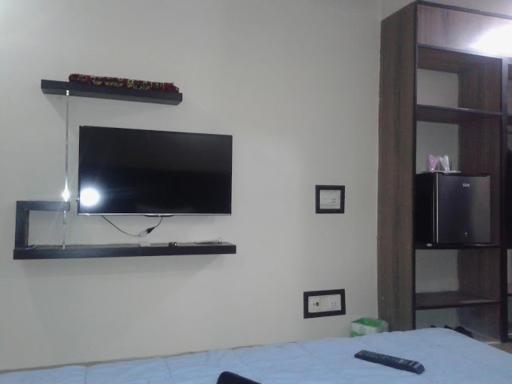 Hotel La Flora - Housity