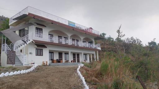 Cherry Binhar, Matogi - Housity