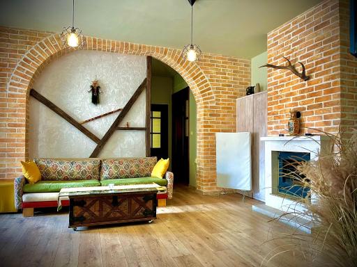 The Sunny Guest House of Veliko Tarnovo-Amazing View, Top Location - Housity