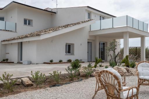 Bellavista Kamarina Resort - Housity