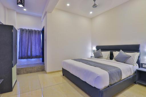 Nova Hotel New Crossroad - Housity