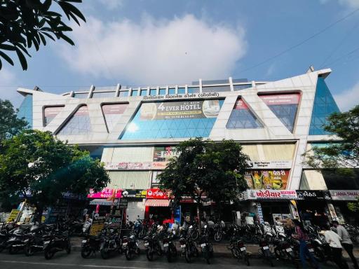 4 Ever Hotel ,Surat - Housity