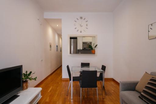 Cute Apartment - Housity