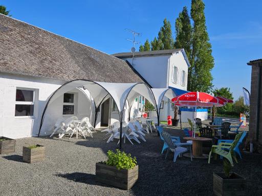 CAMPING LES GRAVELETS 2étoiles - Housity