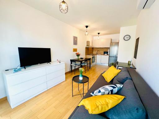 Almond 1 - Free Parking - Housity