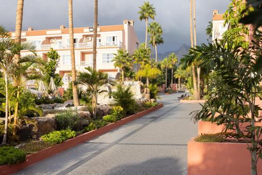 Hotel El Duque - Housity